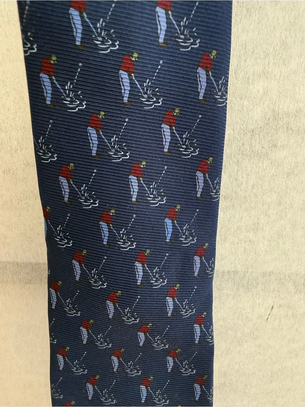 Lauren Ralph Lauren Golf Necktie 100% Silk Navy Golfer Water Hazard Novelty